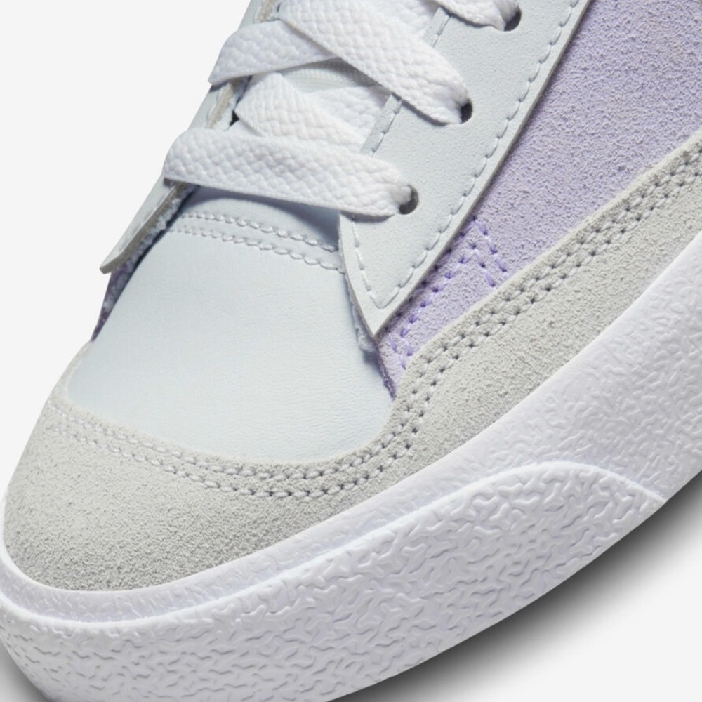 Nike 
Blazer 77 SE
‘Dance bare grape’
Brand new - Picture 7 of 11